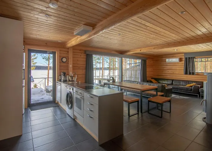 Lomamökit Ukkoteeri Savonranta